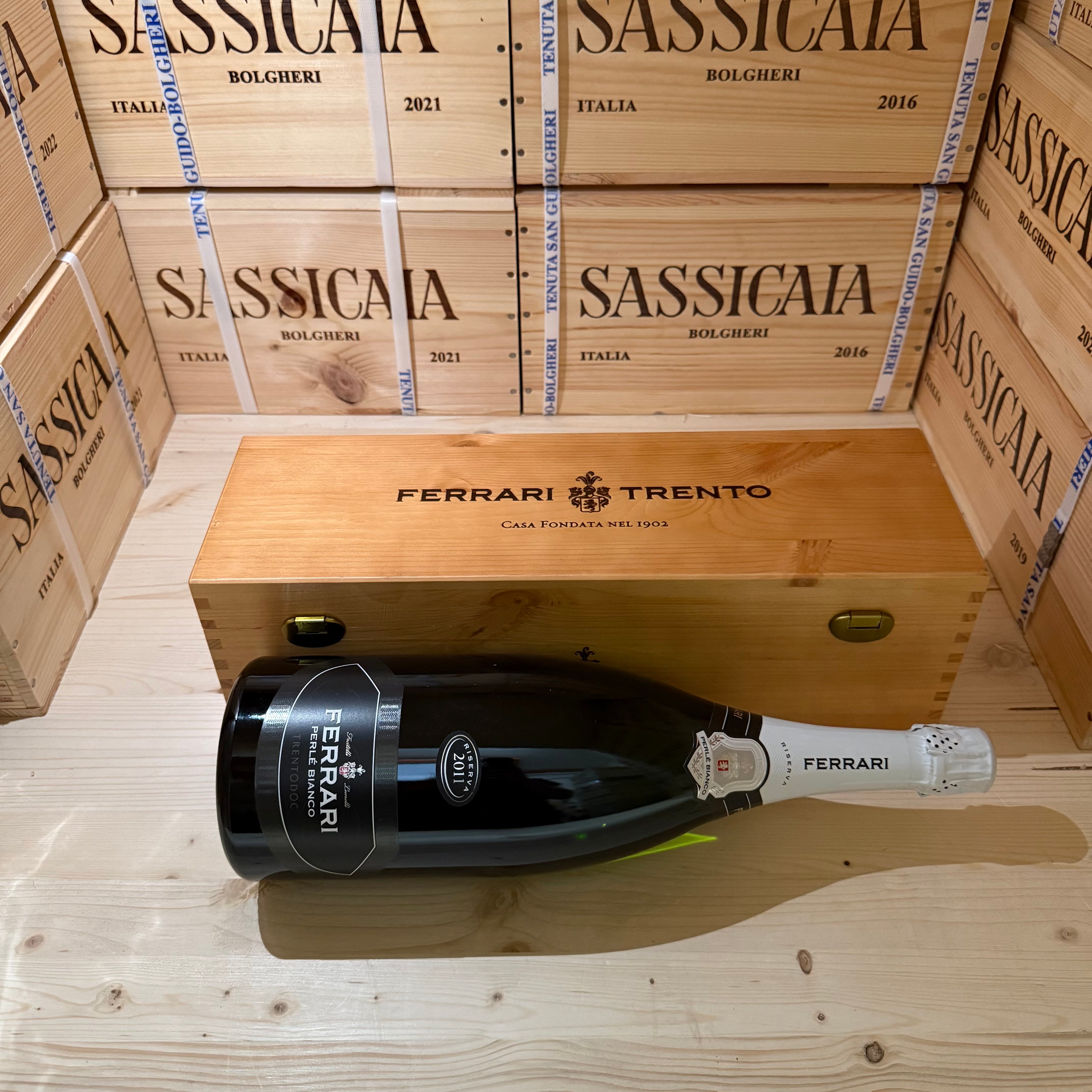 Ferrari Perlè Bianco Riserva 2011 Magnum in Cassa Legno - Release 2025