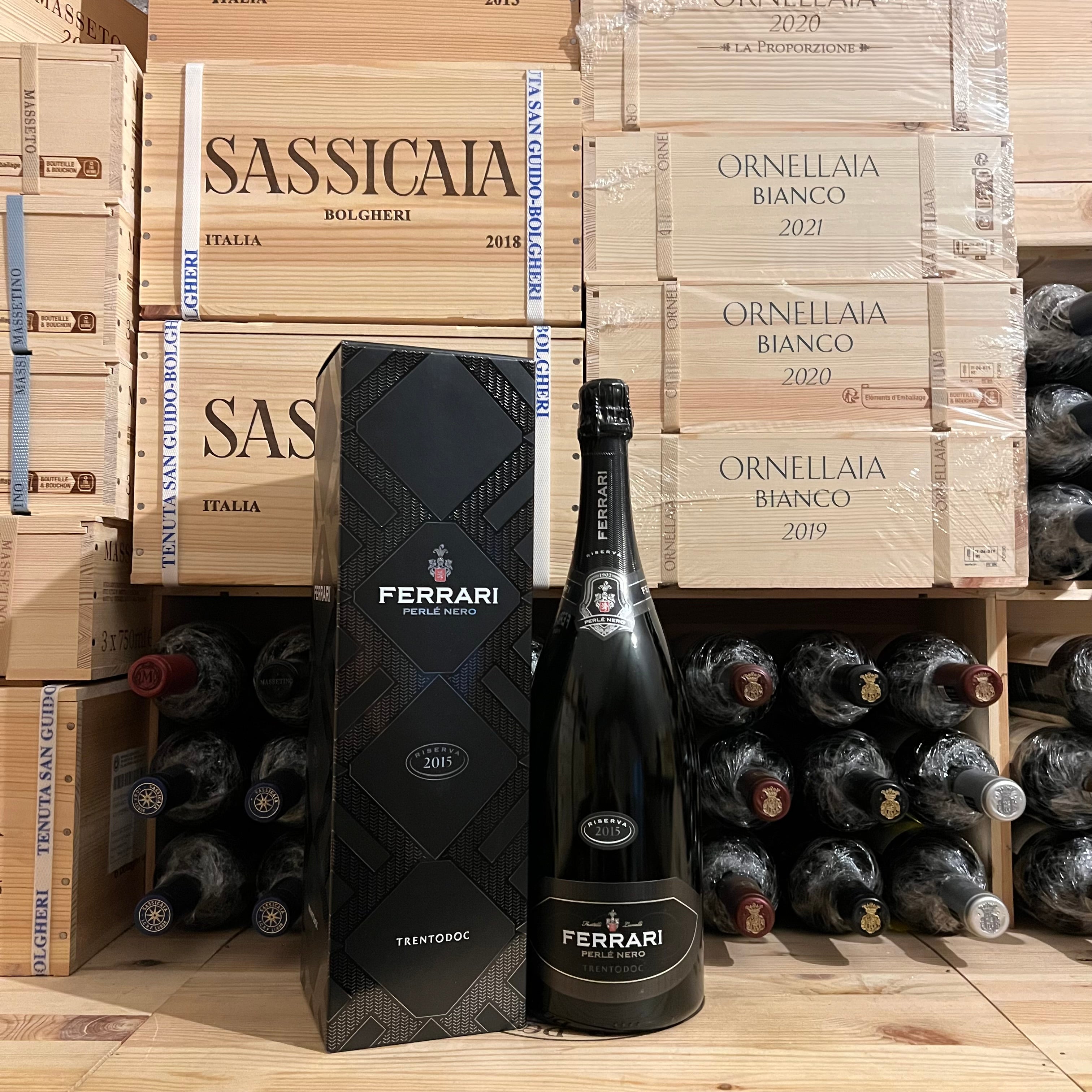 Ferrari Perlè Nero Riserva 2015 Magnum Astucciato