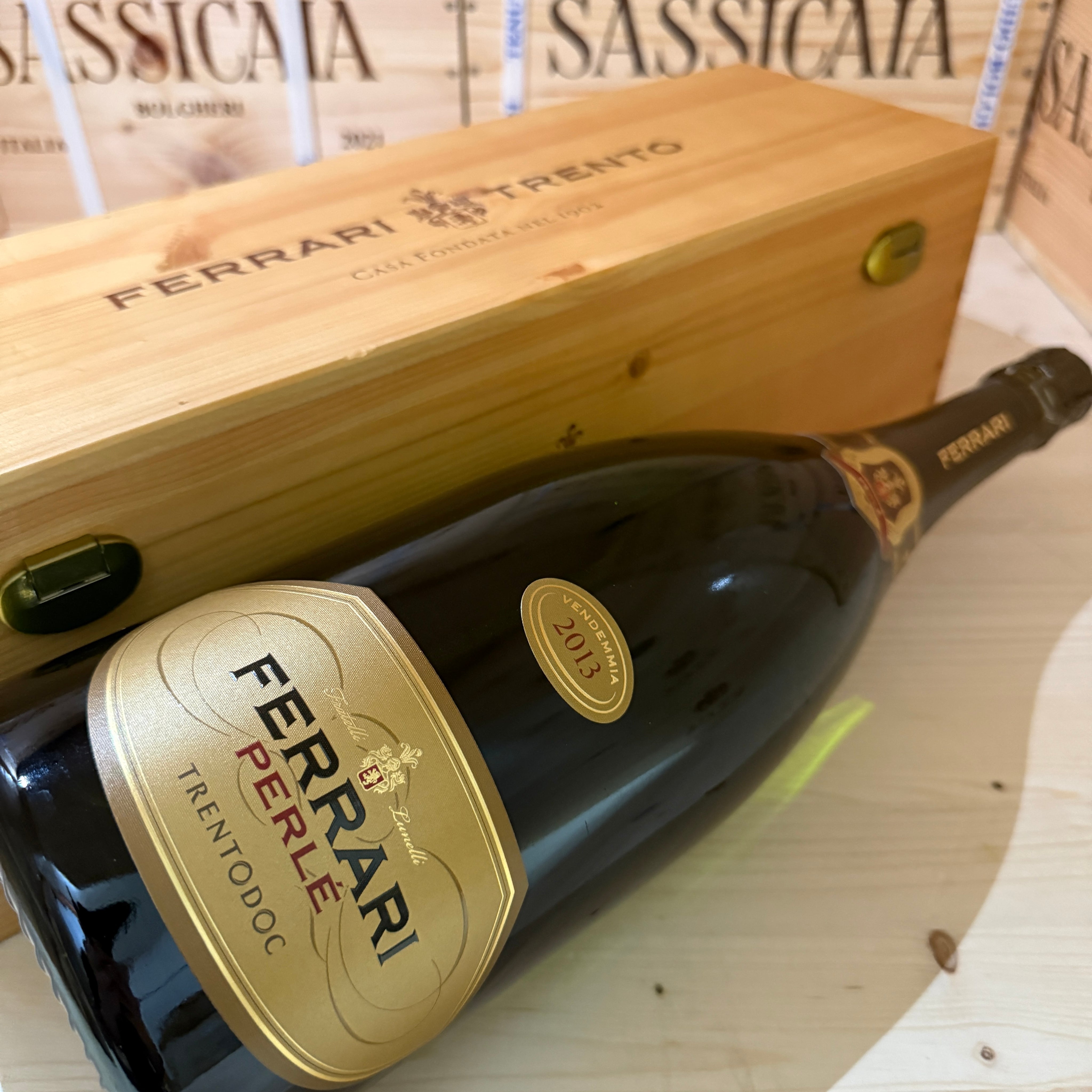 Ferrari Perlè Riserva 2013 Magnum in Cassa Legno - Release 2025