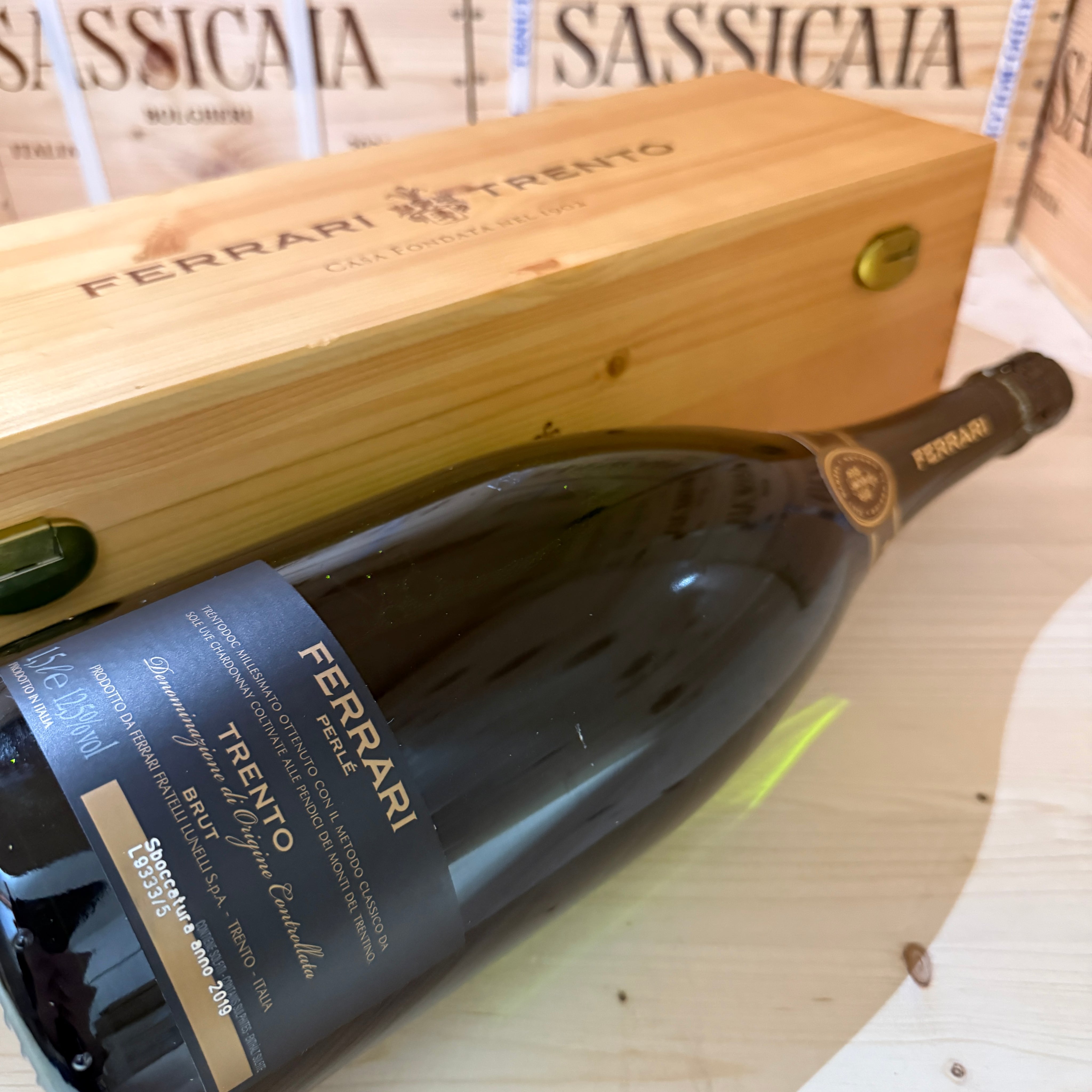 Ferrari Perlè Riserva 2013 Magnum in Cassa Legno - Release 2025