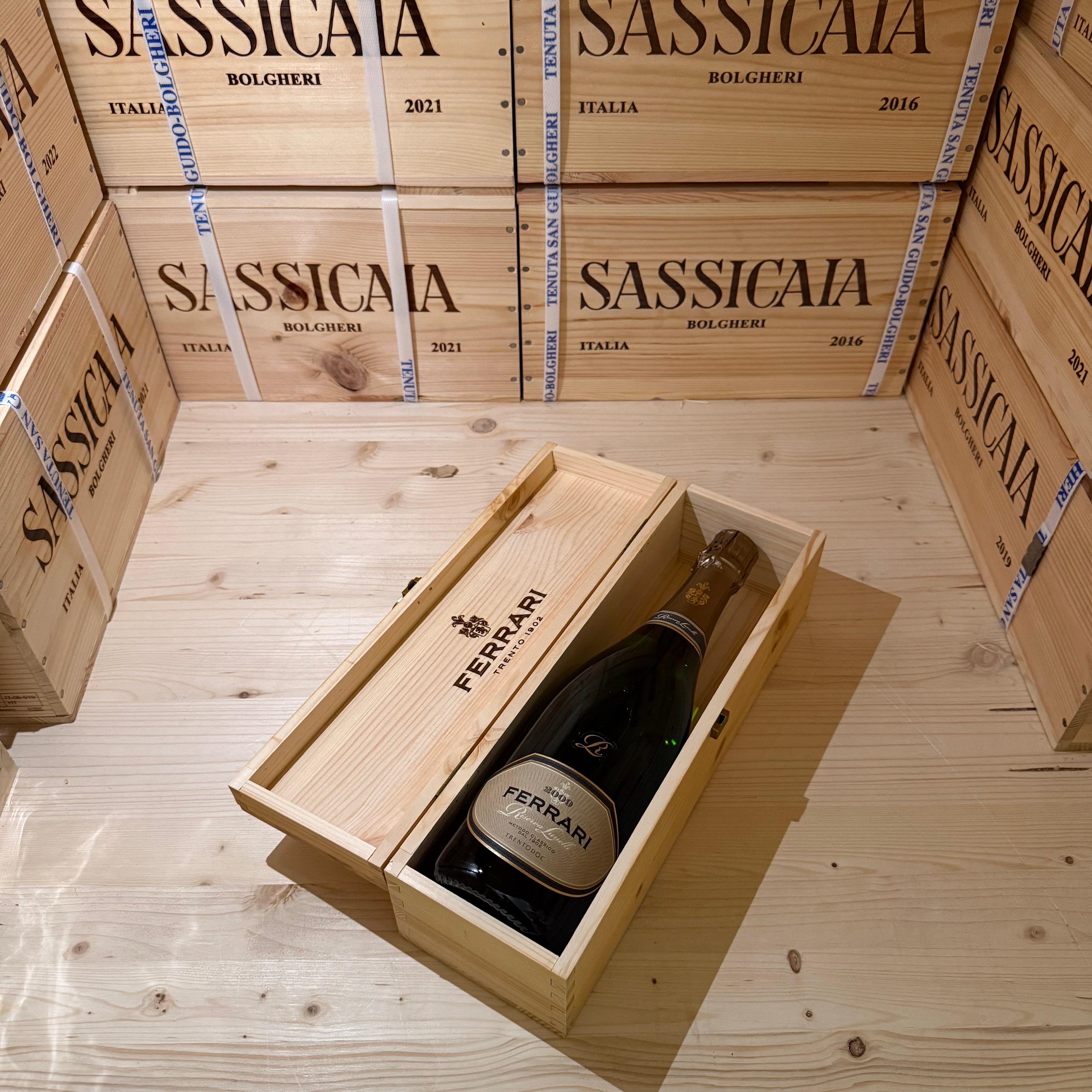 Ferrari Riserva Lunelli 2009 in Cassa Legno - Release 2025