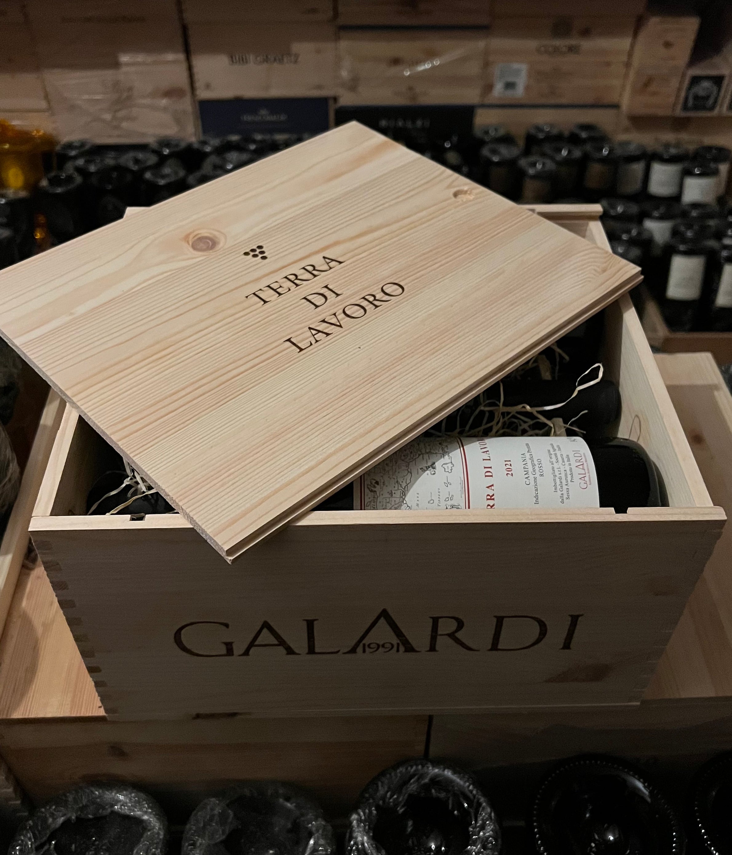 Terra di Lavoro 2021 Galardi - Cassa Legno 6 Bottiglie