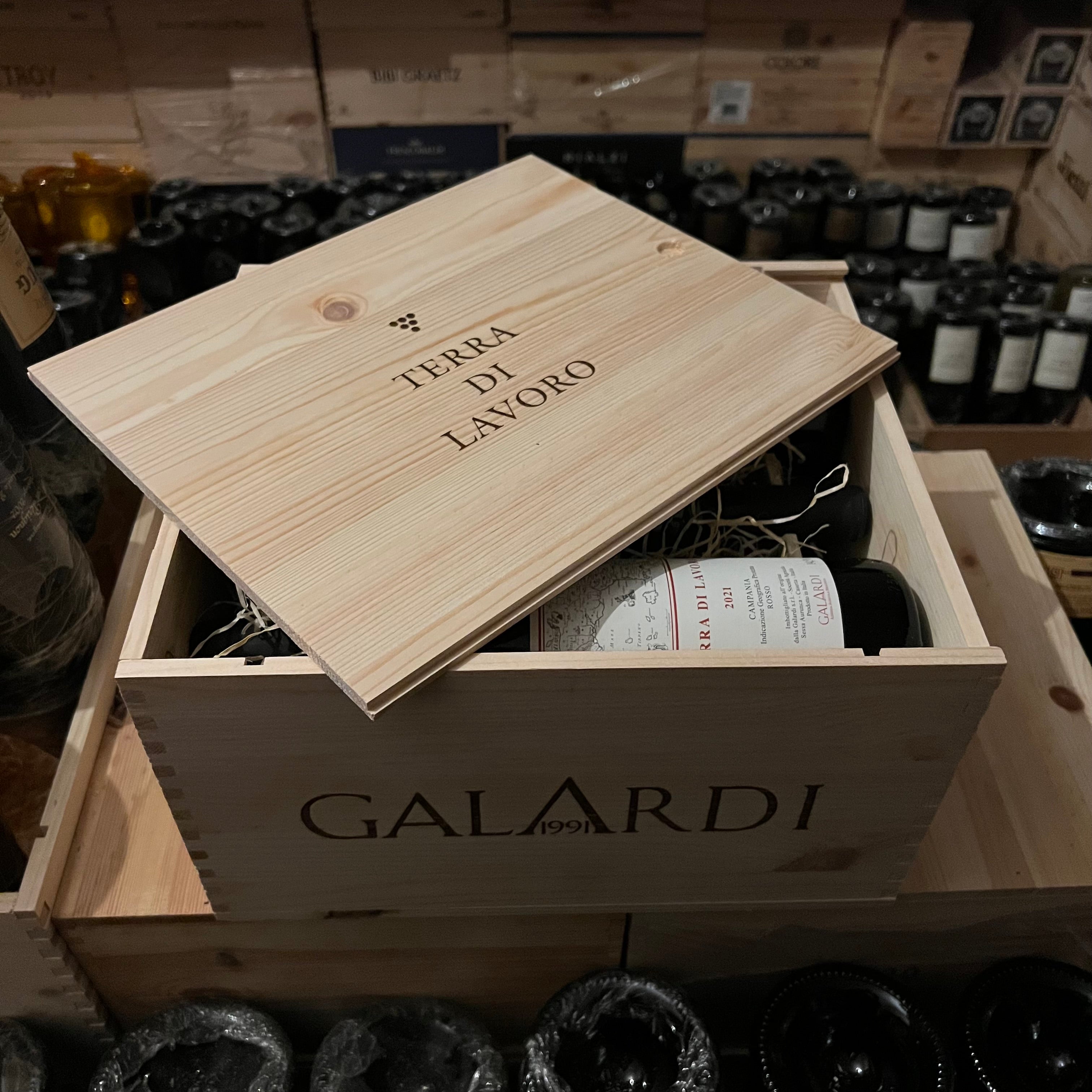 Terra di Lavoro 2021 Galardi - Cassa Legno 6 Bottiglie