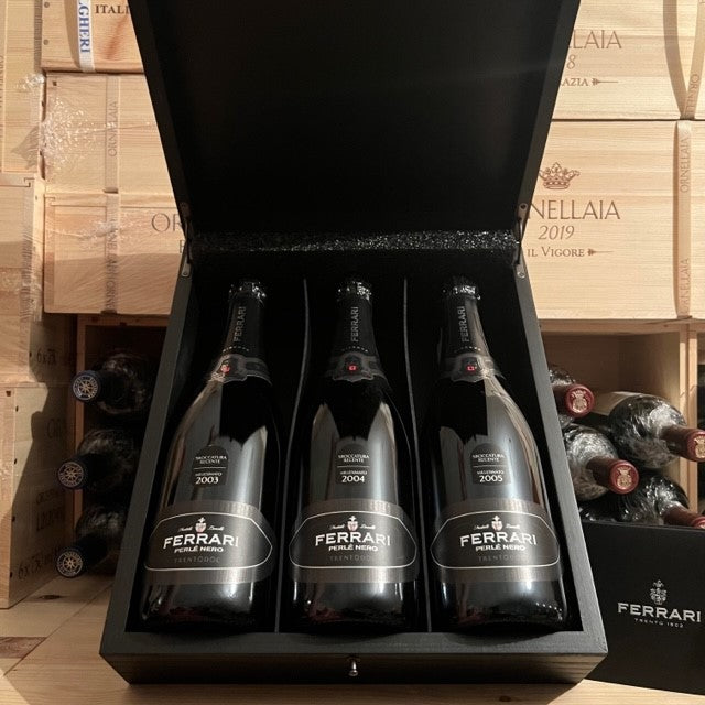 Ferrari Perlè Nero Riserva 2003 2004 2005 Cofanetto Sboccatura Recente