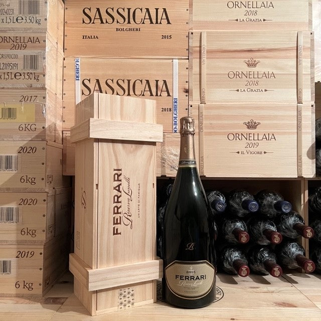 Ferrari Riserva Lunelli 2015 Magnum in Cassa Legno