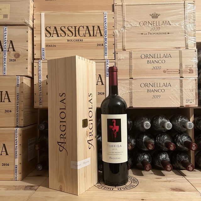 Turriga 2019 Magnum Isola dei Nuraghi IGT Argiolas in Cassa Legno
