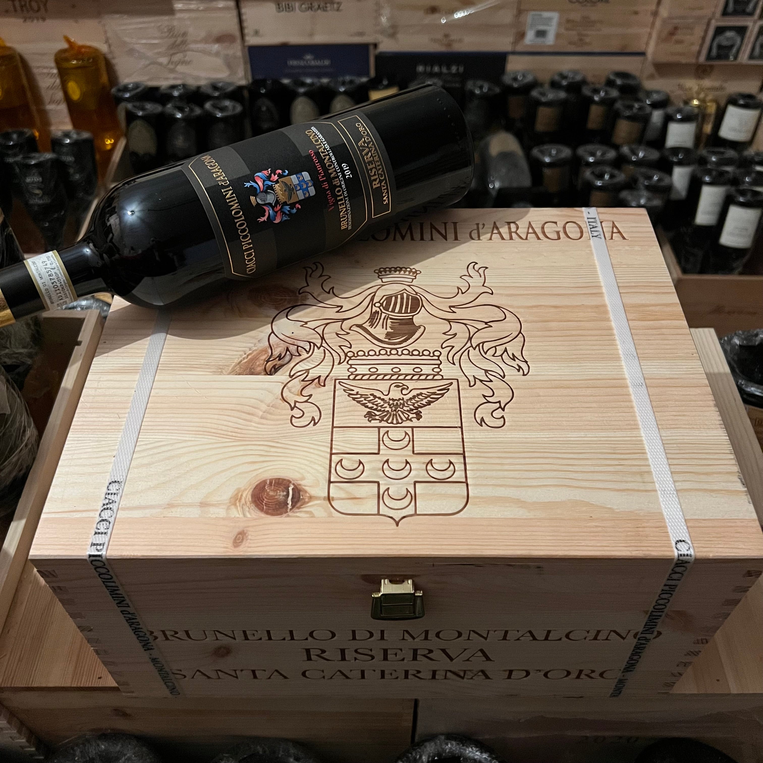 Brunello di Montalcino 2019 DOCG Ciacci Piccolomini d'Aragona Vigna di Pianrosso Riserva Santa Caterina d'Oro - Cassa Legno 6 Bottiglie