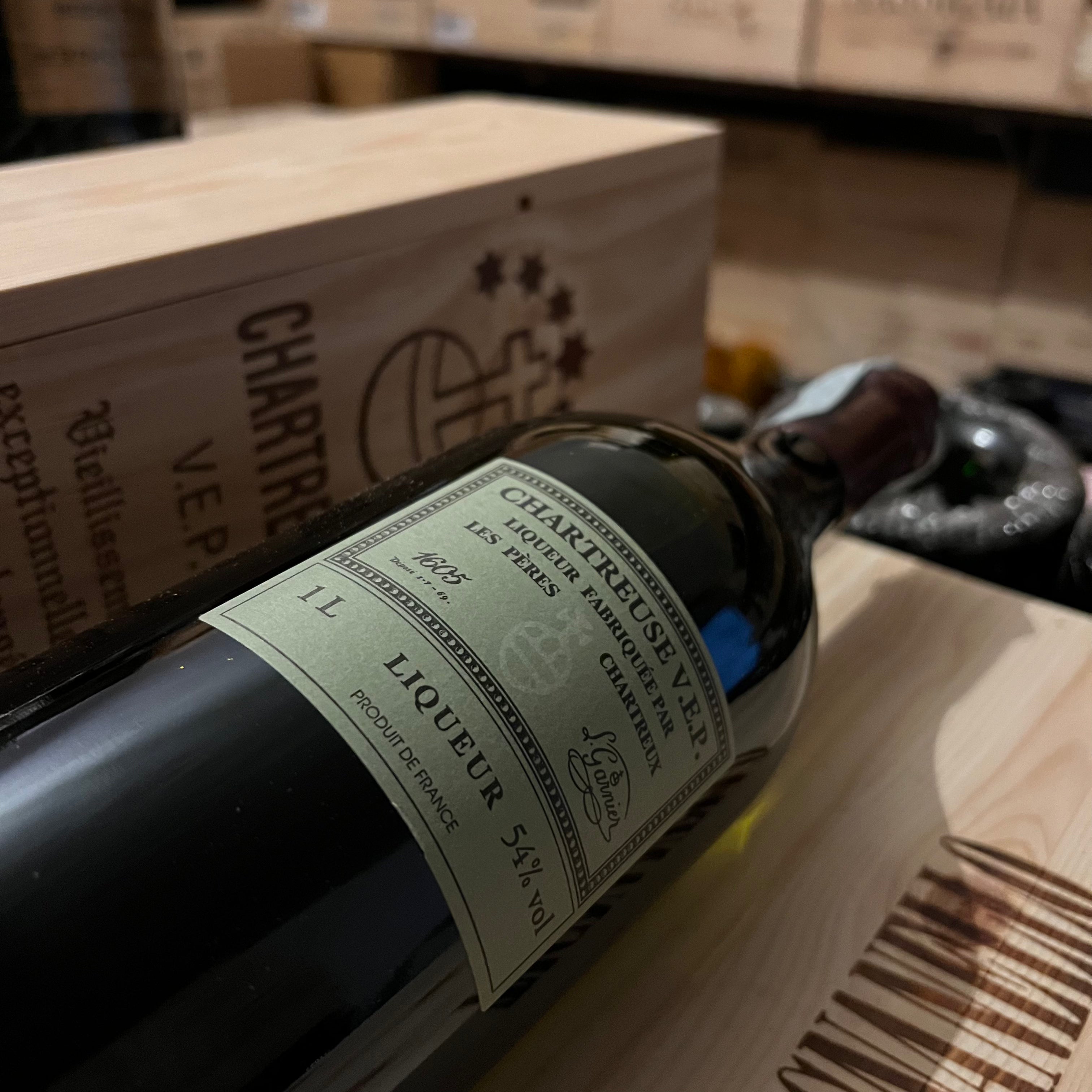 Chartreuse VEP Verte Release 2023 - 100 cl. 54° In Cassa Legno