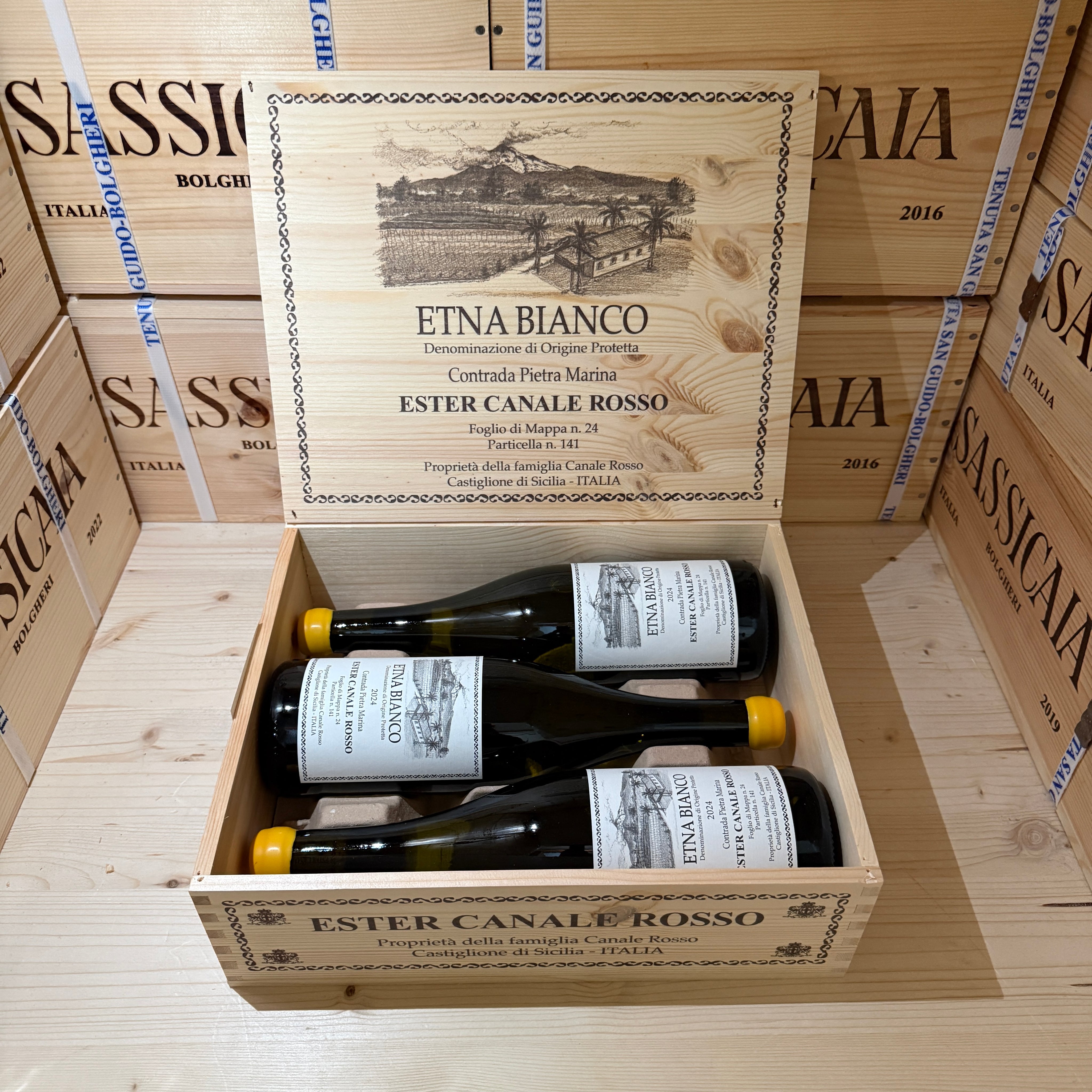 Etna Bianco DOP Contrada Pietra Marina 2024 Ester Canale Rosso - Cassa Legno 3 Bottiglie