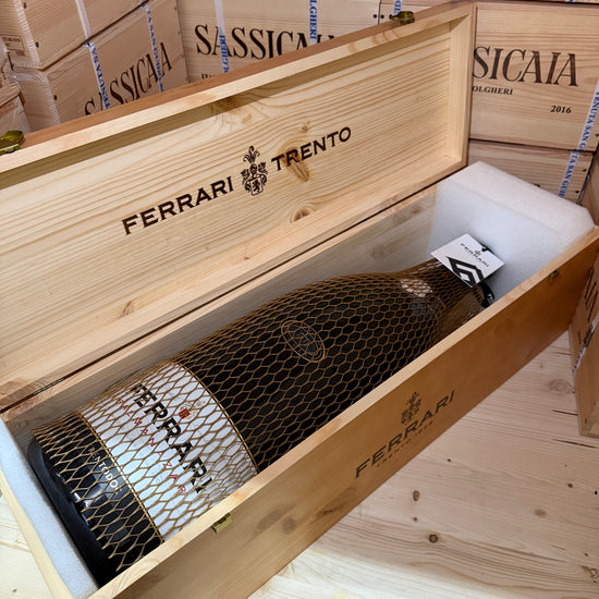 Ferrari Gran Cuvee 2018 Salmanazar in Cassa Legno