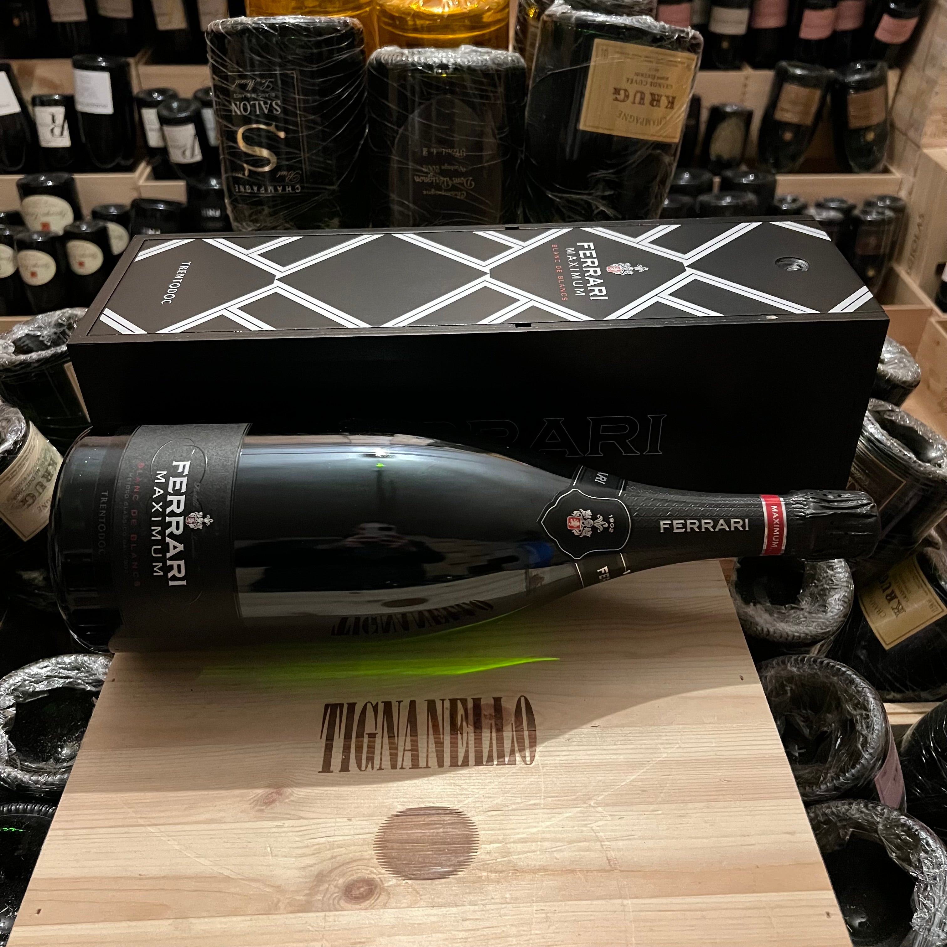 Ferrari Maximum Blanc de Blancs Magnum in Cassa Legno