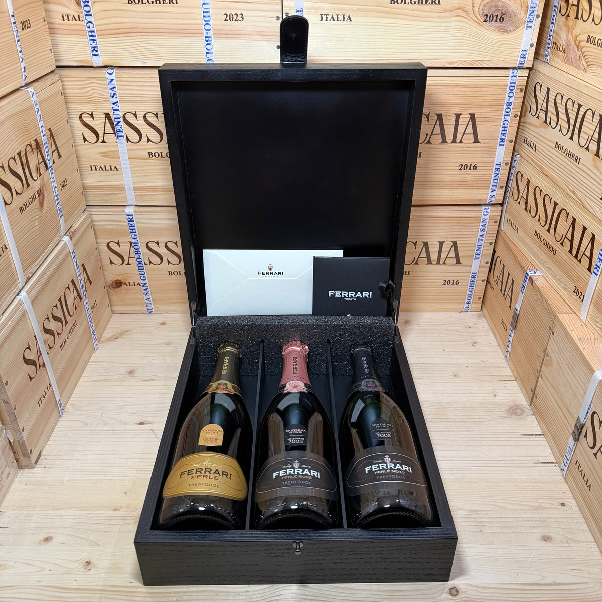Ferrari Orizzontale 2005 - Perlè - Perlè Rosè - Perlè Nero Riserva Sboccatura Recente - Cassa Legno 3 Bottiglie