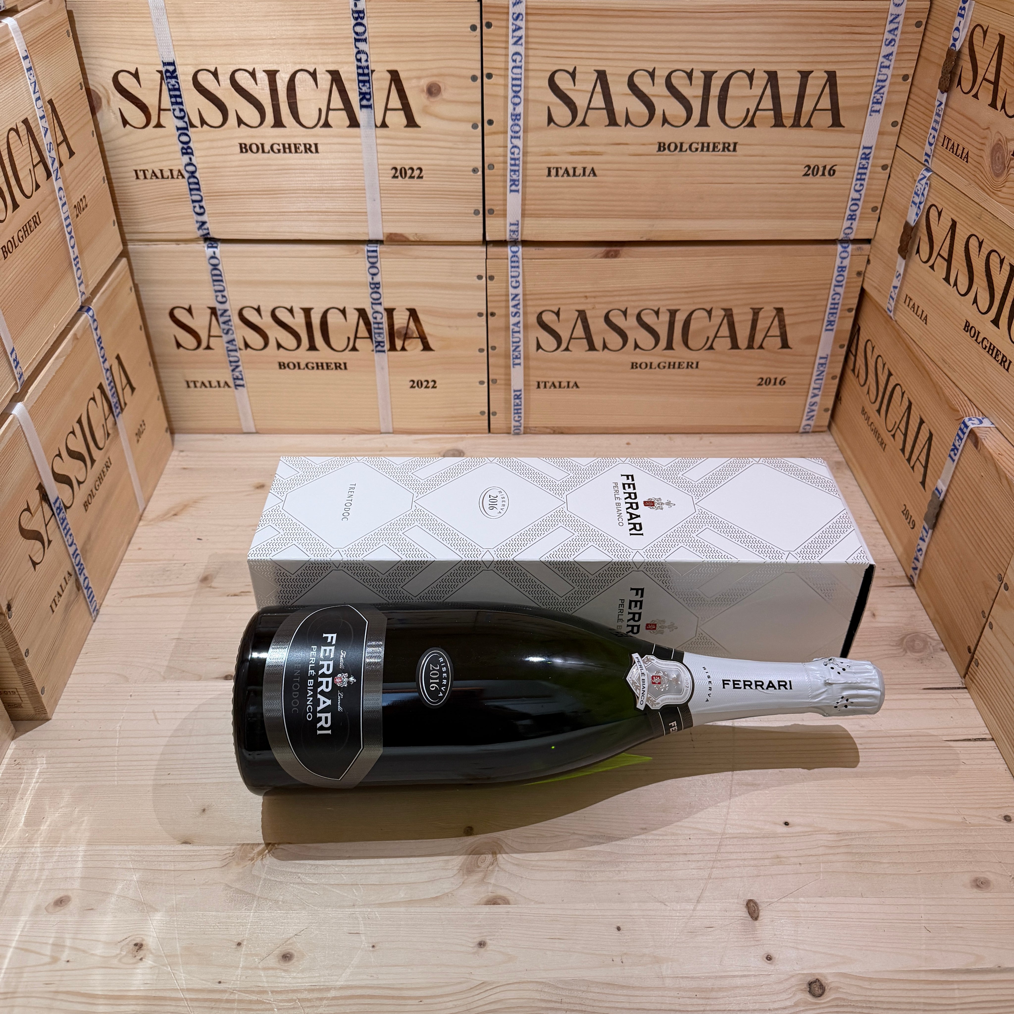 Ferrari Perle Bianco Riserva 2016 Magnum Astucciato