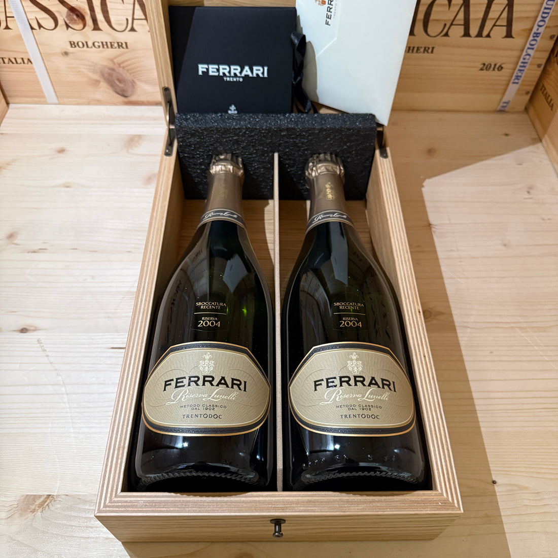 Ferrari Riserva Lunelli 2004 Sboccatura Recente - Cassa Legno 2 Bottiglie Release 2025