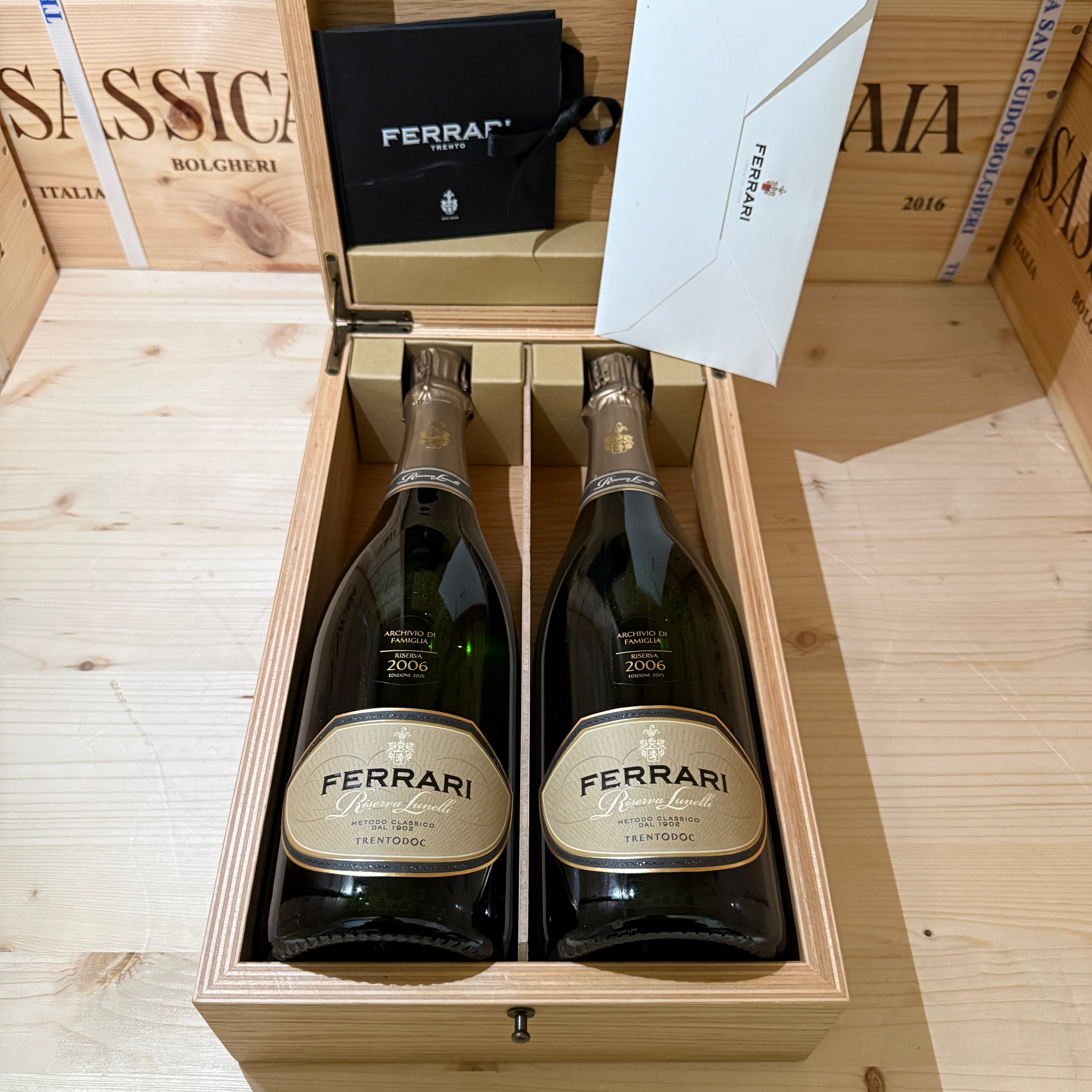 Ferrari Riserva Lunelli 2006 Sboccatura Recente - Cassa Legno 2 Bottiglie Release 2025