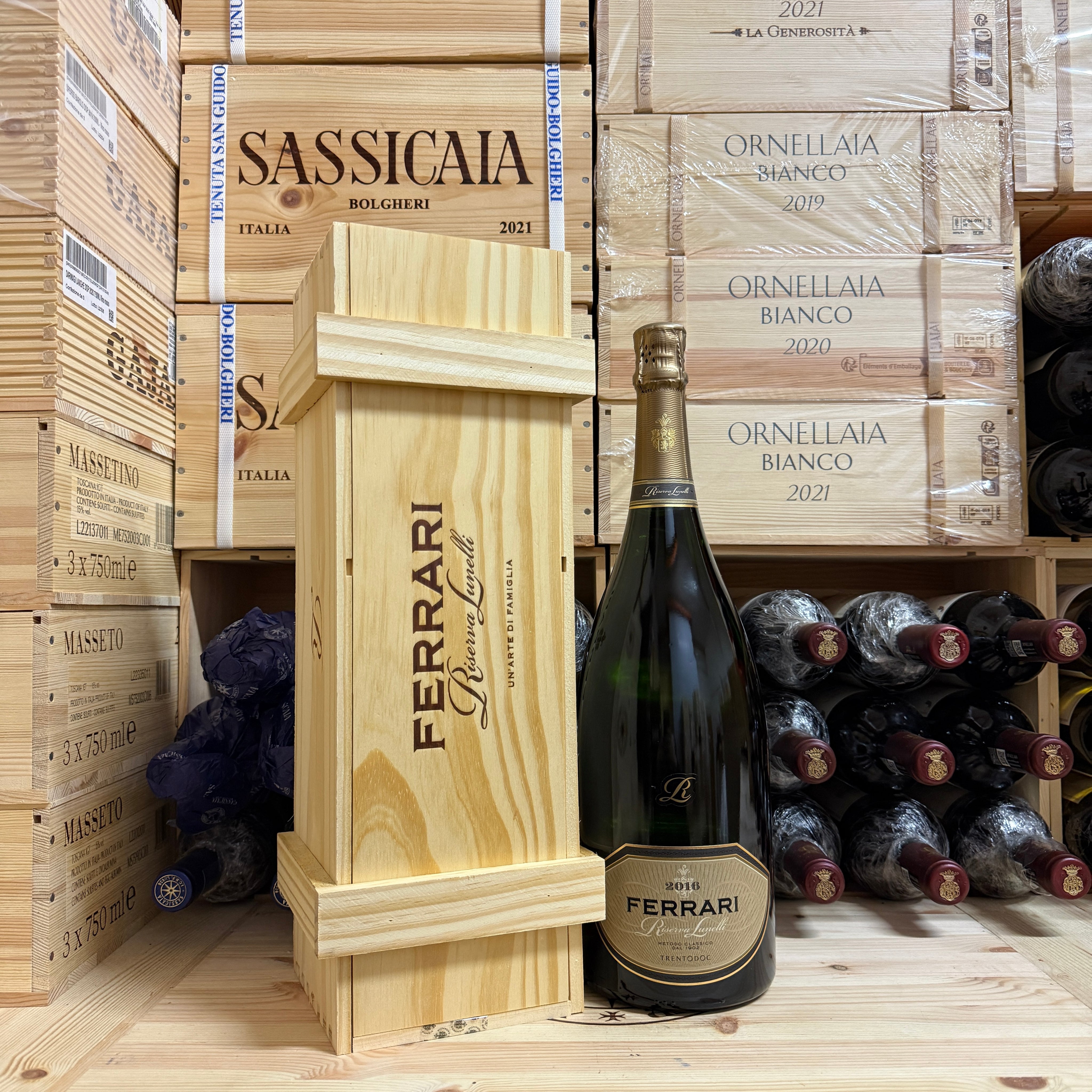 Ferrari Riserva Lunelli 2016 Magnum - in Cassa Legno