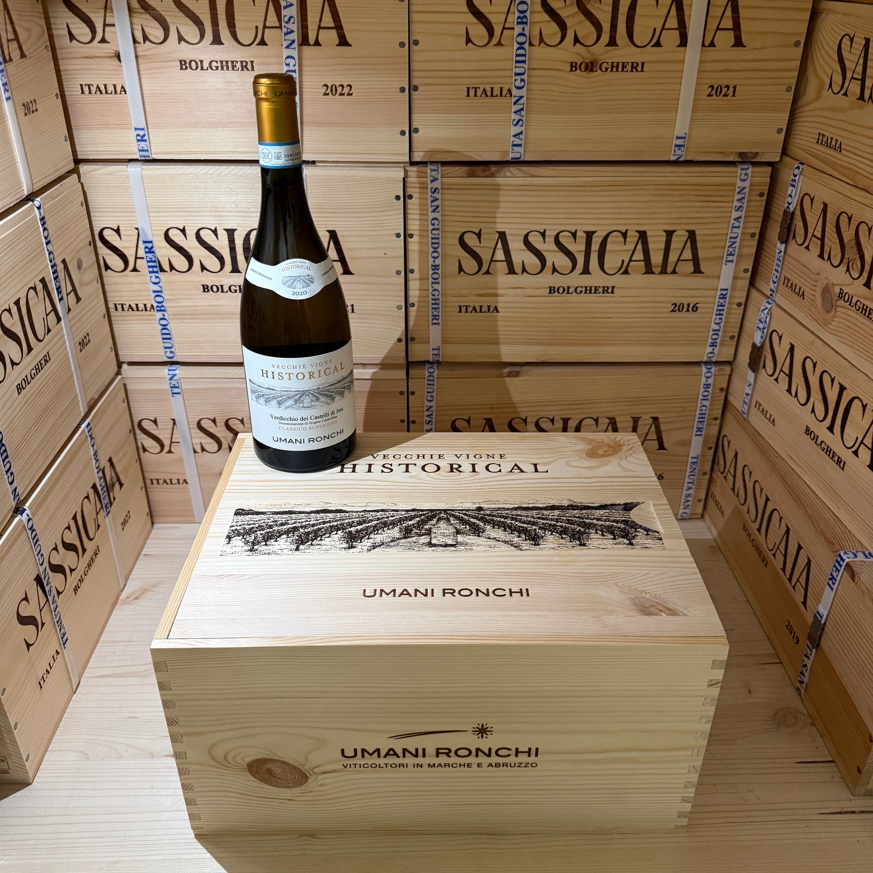 Historical 2020 Umani Ronchi Verdicchio dei Castelli di Jesi DOC Classico Superiore - Cassa Legno 6 Bottiglie