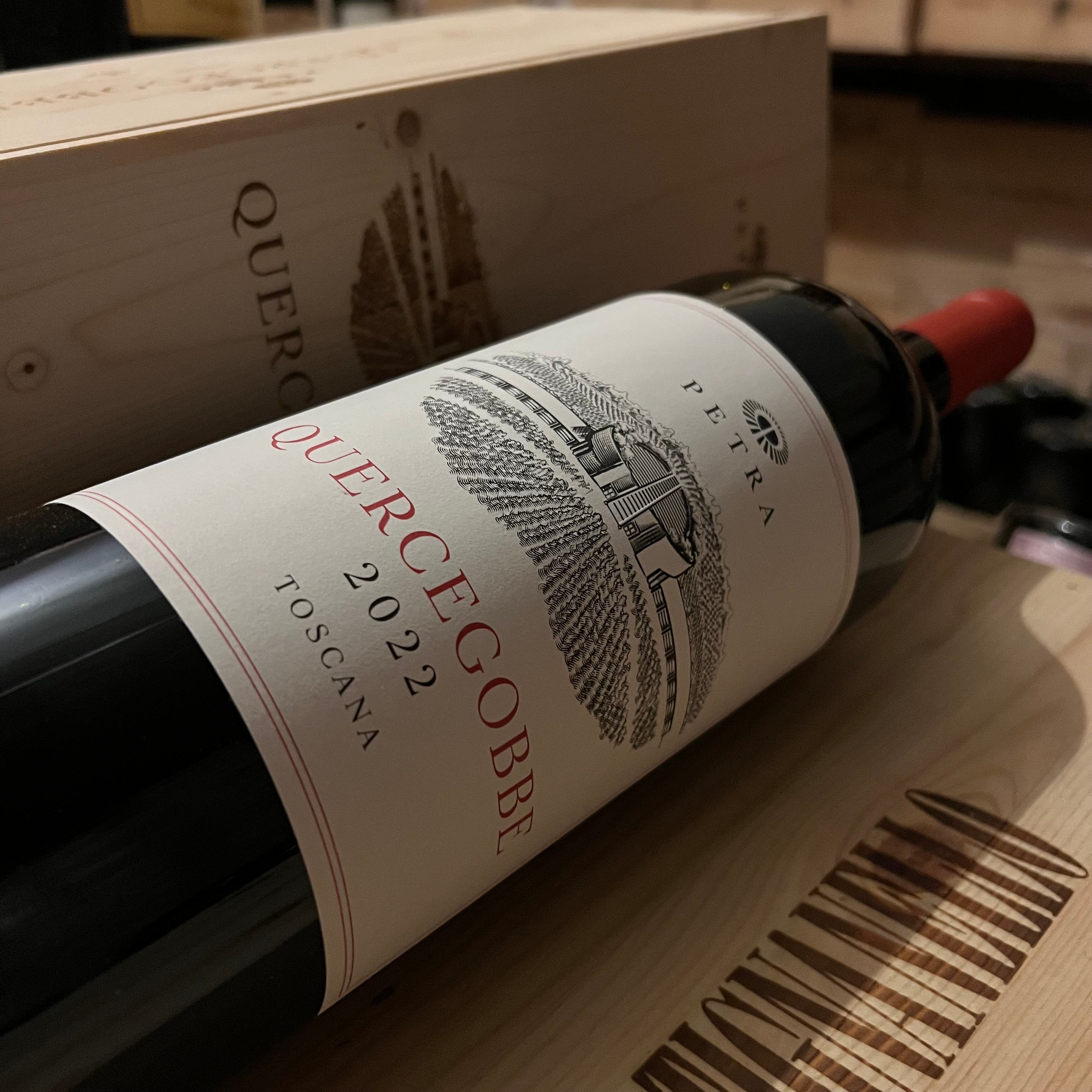 Merlot Quercegobbe Petra 2022 Magnum in Cassa Legno