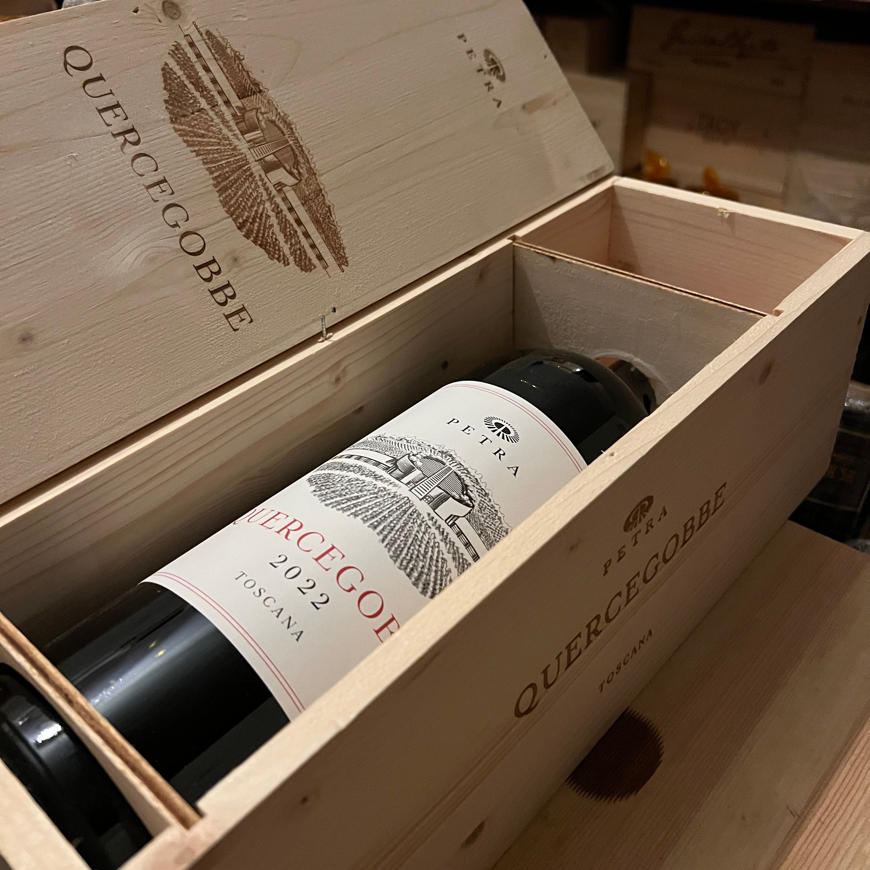 Merlot Quercegobbe Petra 2022 Magnum in Cassa Legno