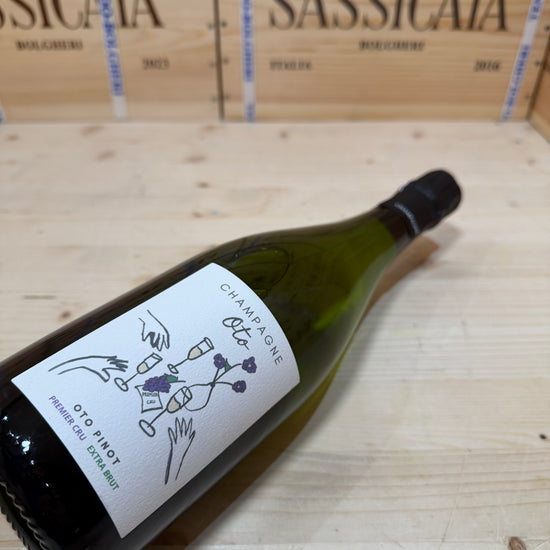 Oto Pinot Noir Premier Cru Extra Brut 2018