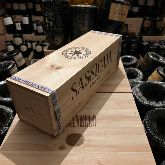 Sassicaia 2017 Magnum in Cassa Legno Tenuta San Guido