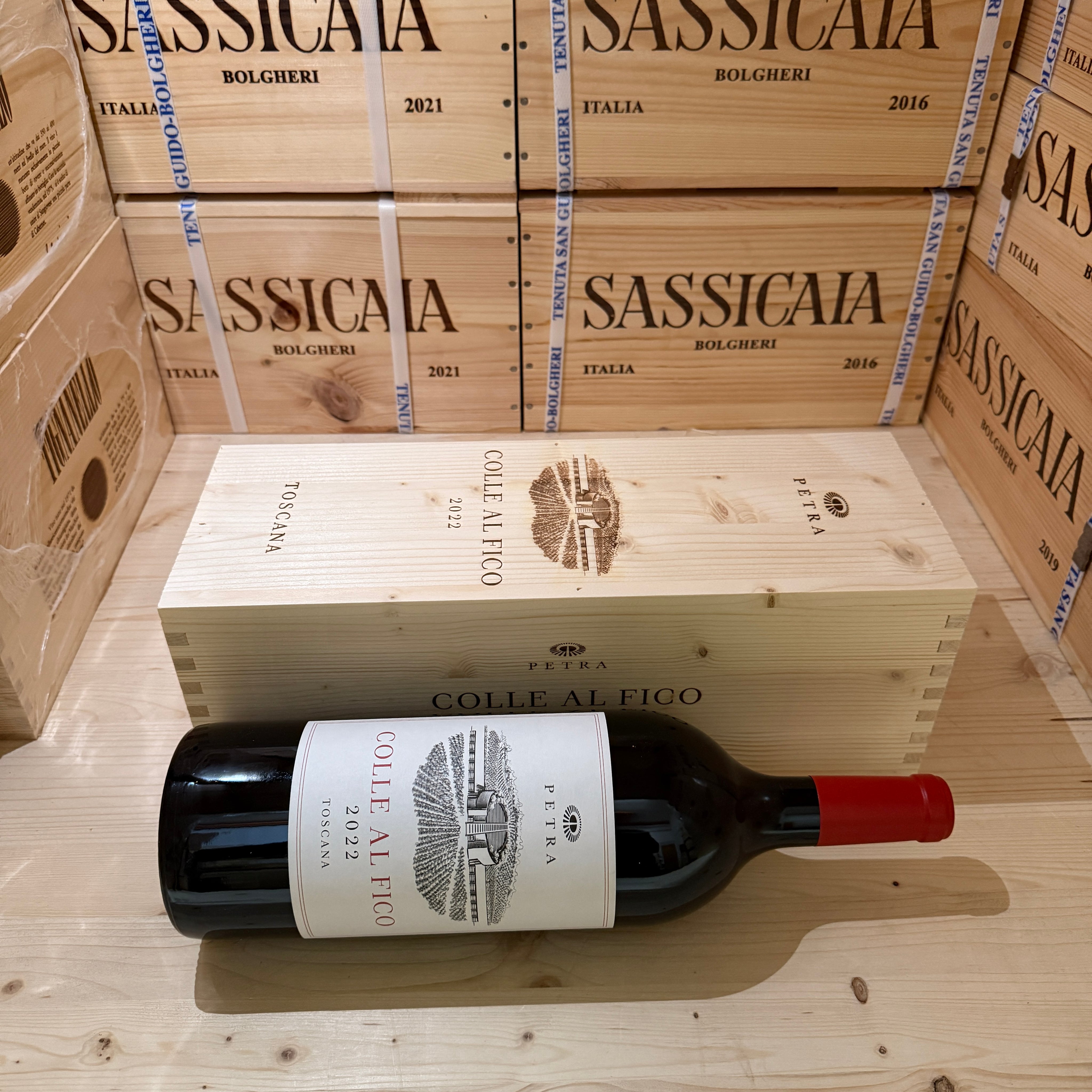 Syrah Colle al Fico Petra 2022 Magnum - in Cassa Legno