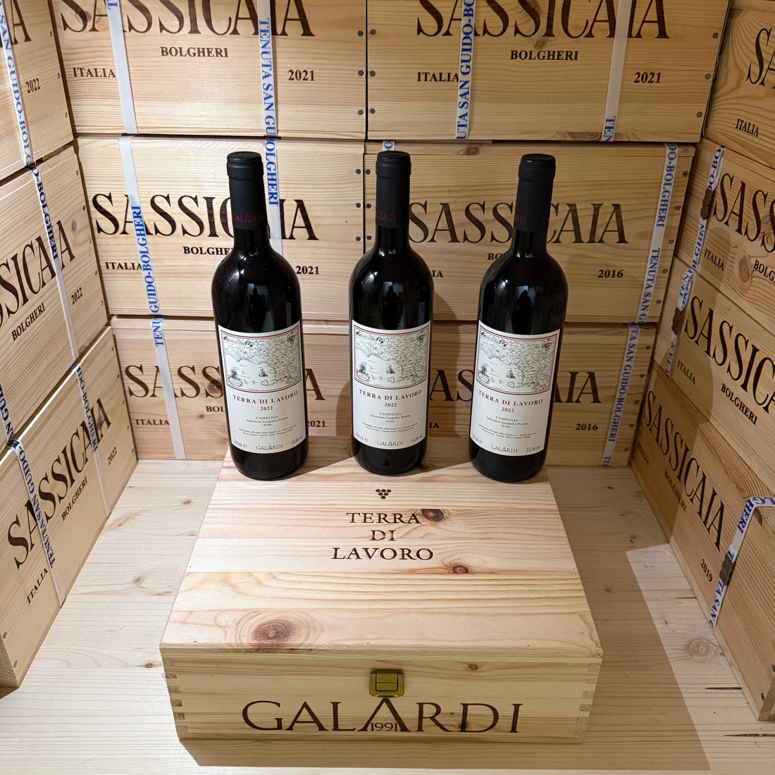 Terra di Lavoro 2022 Galardi - Cassa Legno 3 Bottiglie