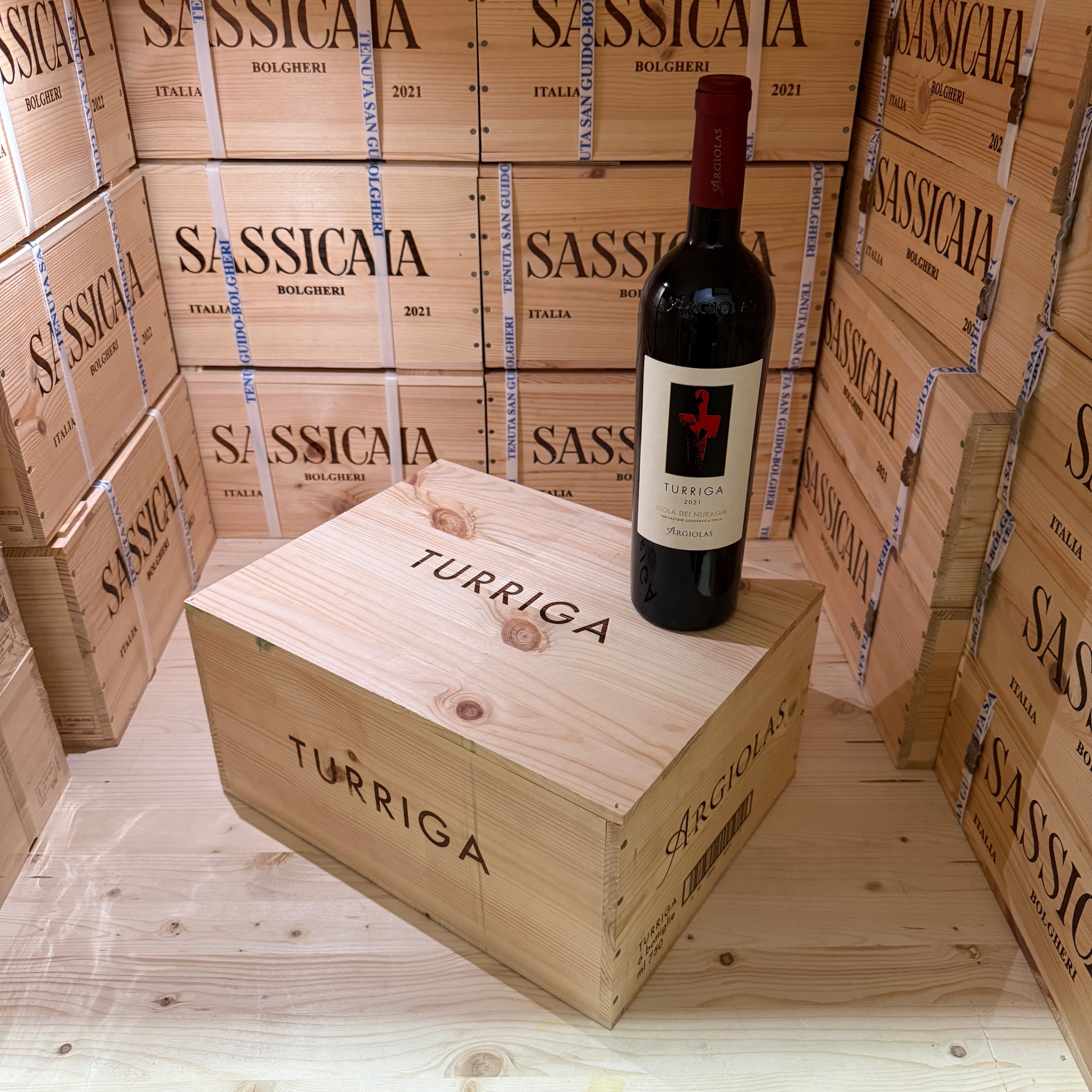 Turriga 2021 Isola dei Nuraghi IGT Argiolas - Cassa Legno 6 Bottiglie