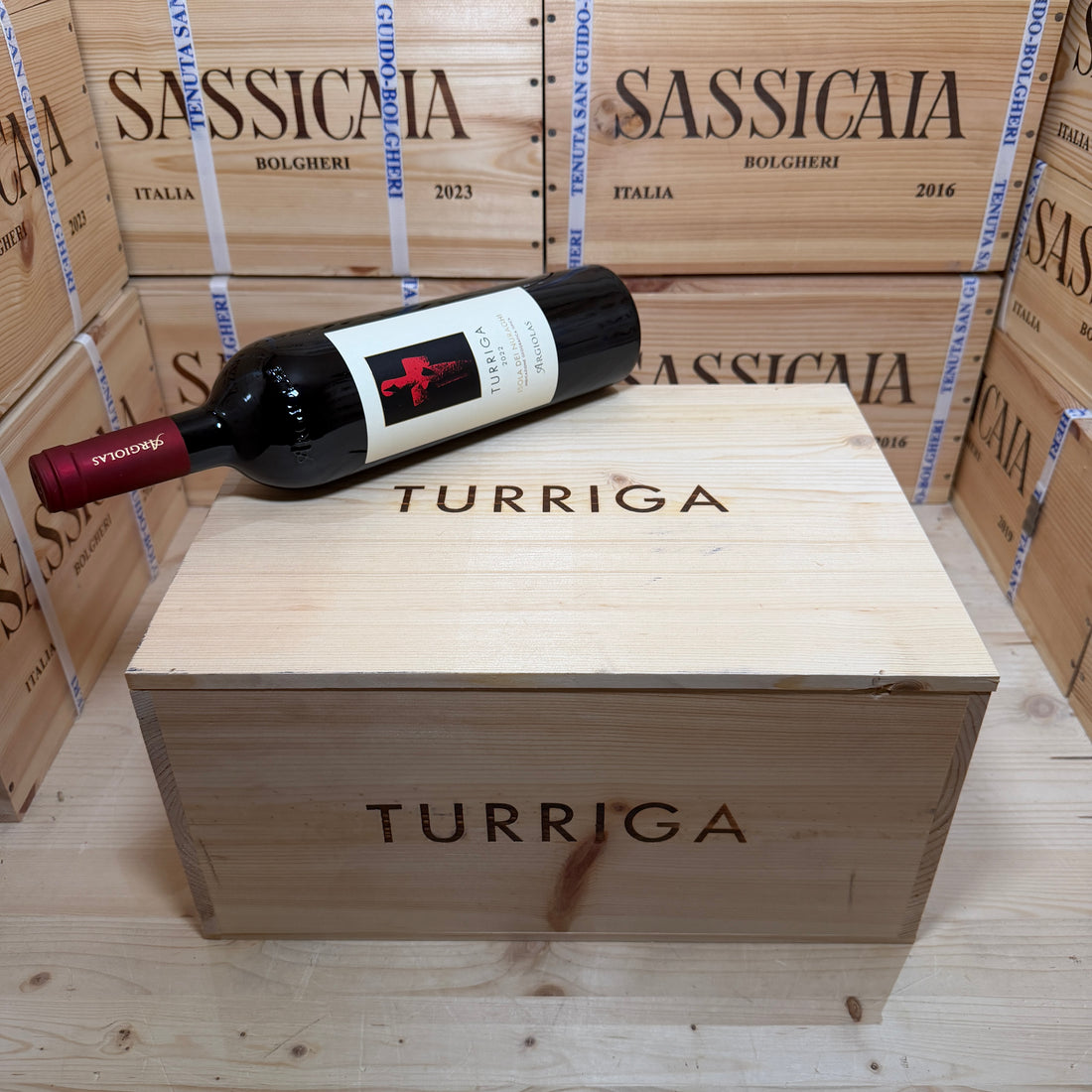 Turriga 2022 Isola dei Nuraghi IGT Argiolas - Cassa Legno 6 Bottiglie